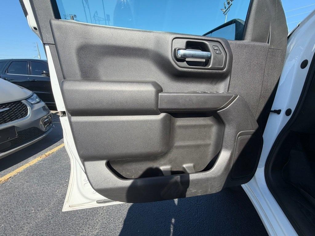 Chevrolet Silverado 1500 Custom Double Cab 4WD 2023