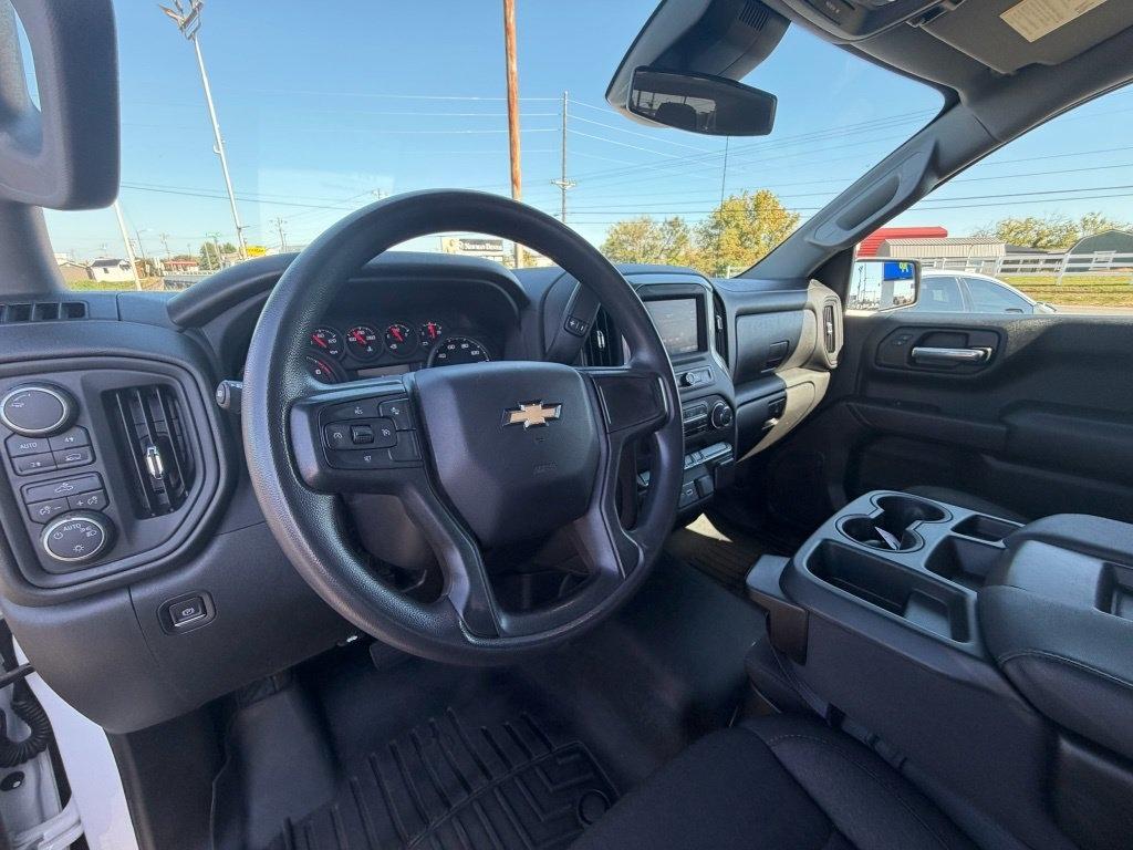 Chevrolet Silverado 1500 Custom Double Cab 4WD 2023