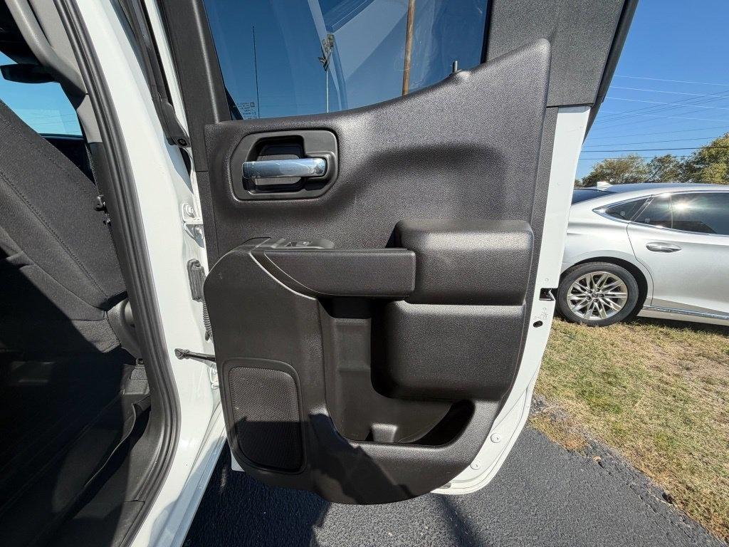 Chevrolet Silverado 1500 Custom Double Cab 4WD 2023