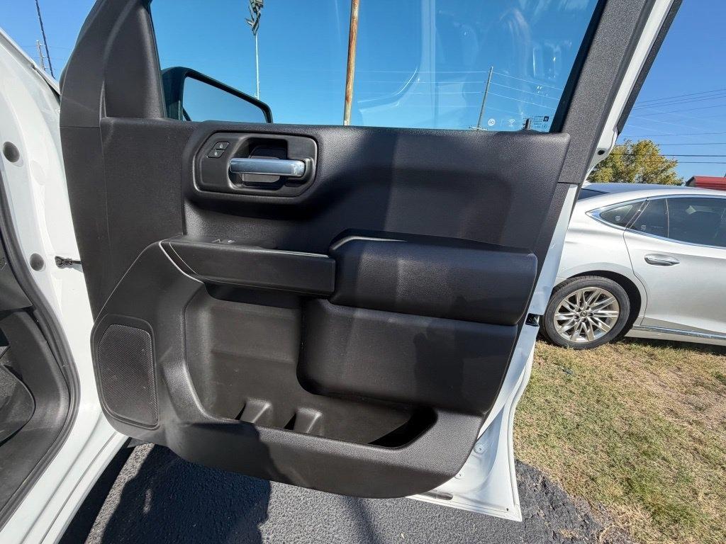 Chevrolet Silverado 1500 Custom Double Cab 4WD 2023