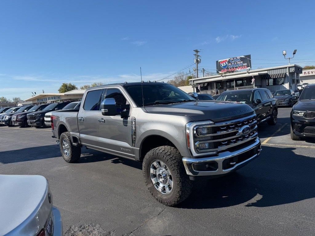 Ford F-250 SD Lariat Crew Cab 4WD 2024