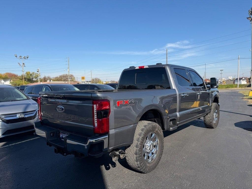 Ford F-250 SD Lariat Crew Cab 4WD 2024