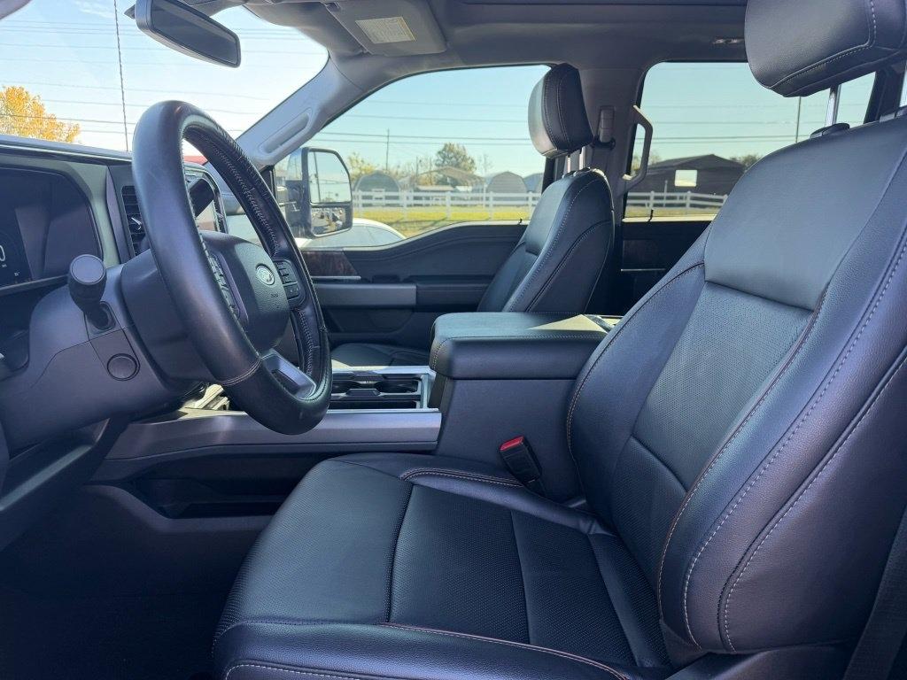 Ford F-250 SD Lariat Crew Cab 4WD 2024