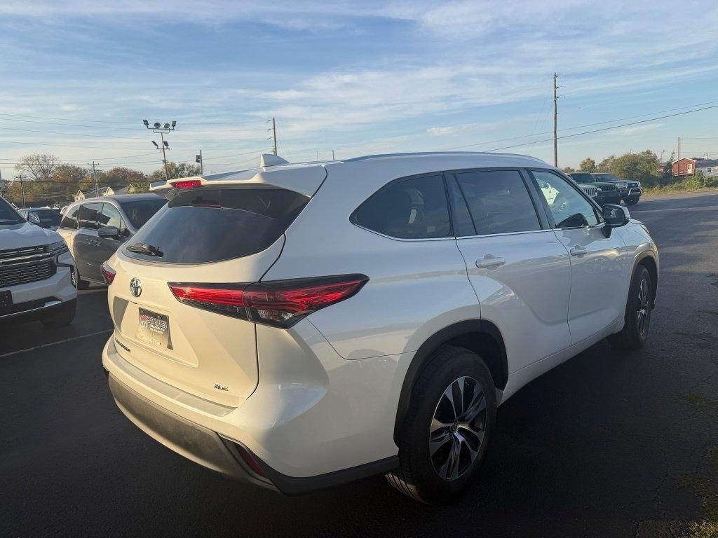 Toyota Highlander XLE FWD V6 2020