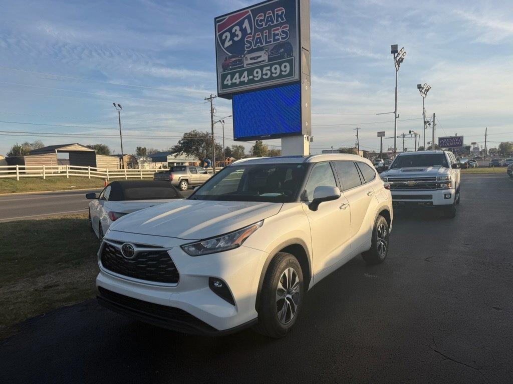 Toyota Highlander XLE FWD V6 2020