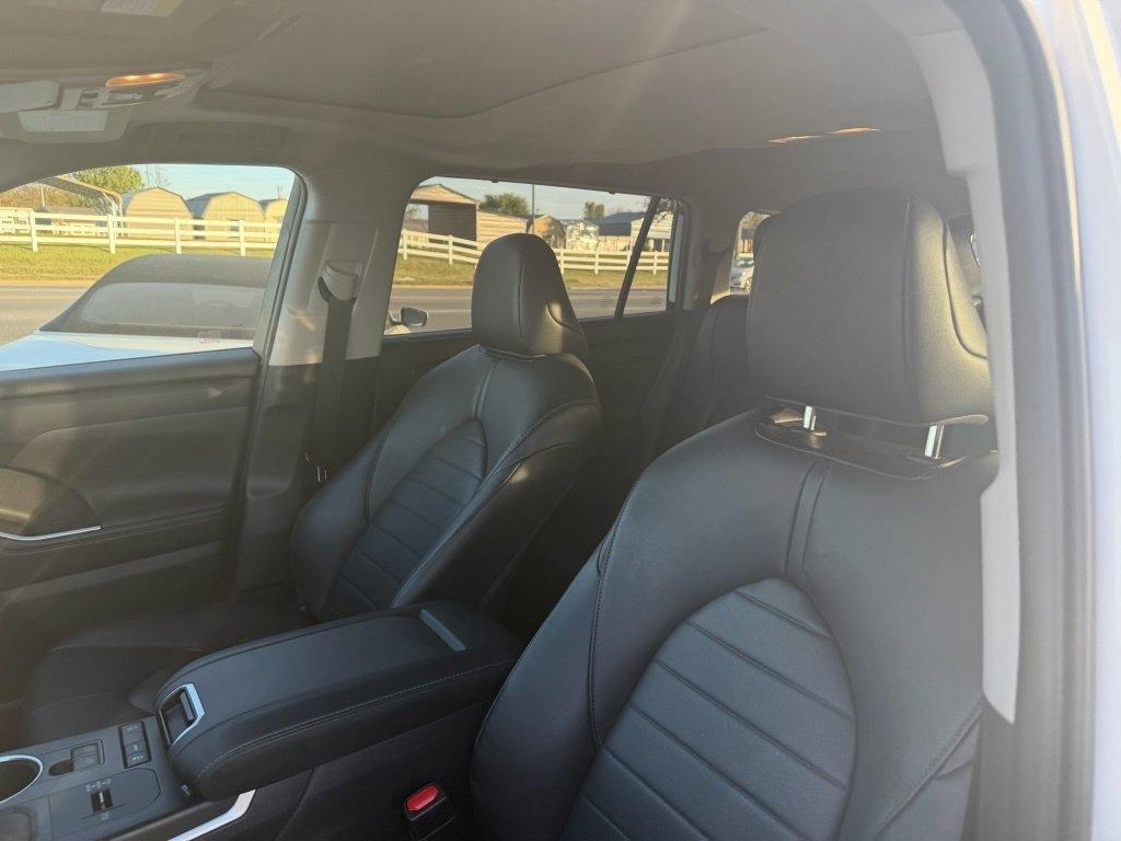 Toyota Highlander XLE FWD V6 2020