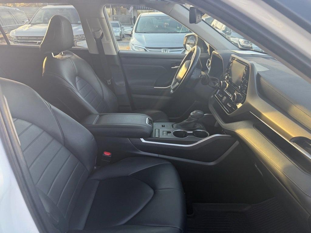 Toyota Highlander XLE FWD V6 2020