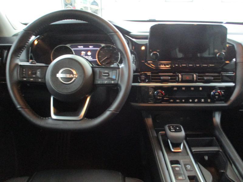 Nissan Pathfinder SL 2025