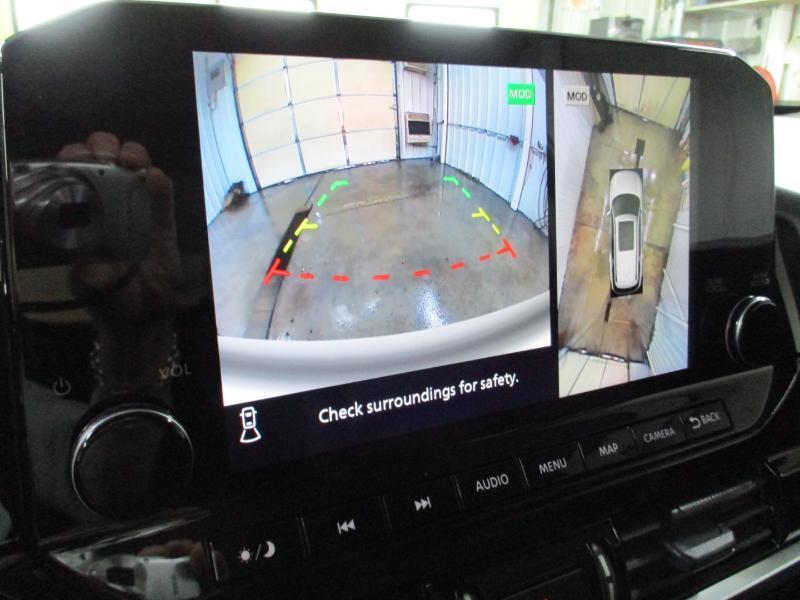 Nissan Pathfinder SL 2025