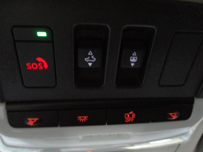 Nissan Pathfinder SL 2025