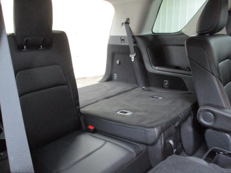 Nissan Pathfinder SL 2025