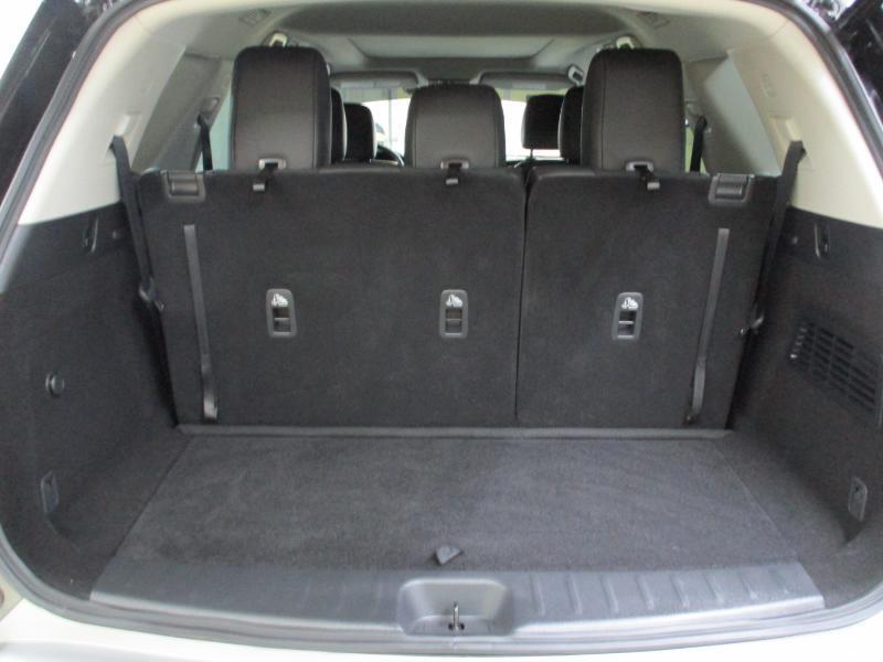 Nissan Pathfinder SL 2025