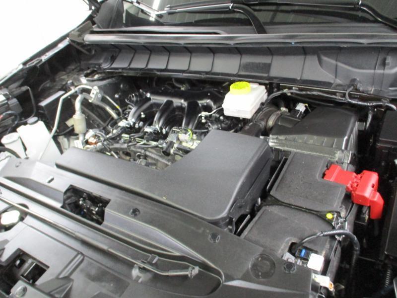 Nissan Pathfinder SL 2025