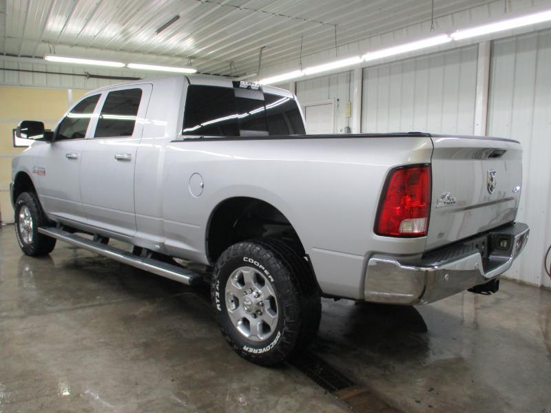 RAM 2500 SLT Mega Cab 4WD 2016