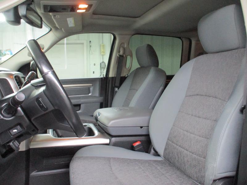 RAM 2500 SLT Mega Cab 4WD 2016