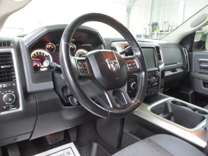 RAM 2500 SLT Mega Cab 4WD 2016