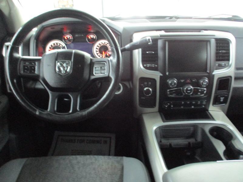 RAM 2500 SLT Mega Cab 4WD 2016