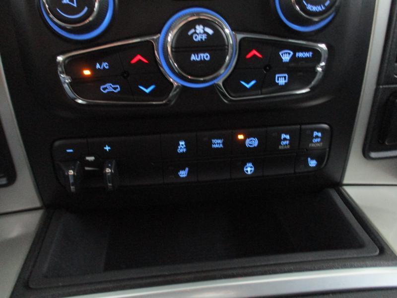 RAM 2500 SLT Mega Cab 4WD 2016