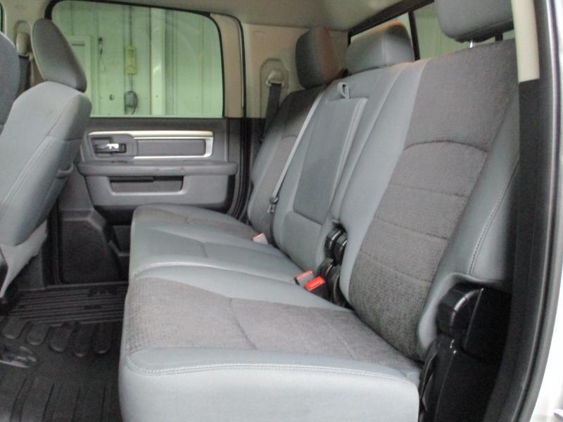 RAM 2500 SLT Mega Cab 4WD 2016