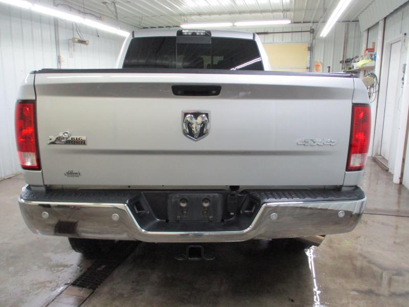 RAM 2500 SLT Mega Cab 4WD 2016