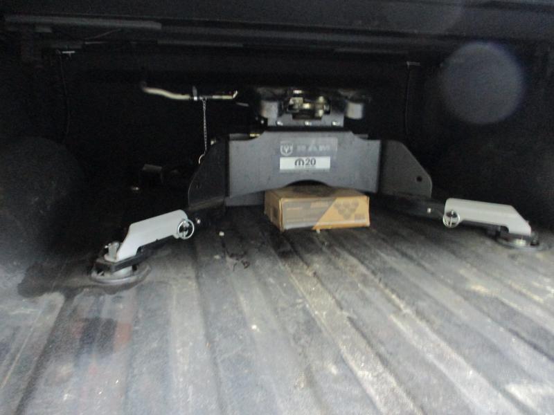 RAM 2500 SLT Mega Cab 4WD 2016