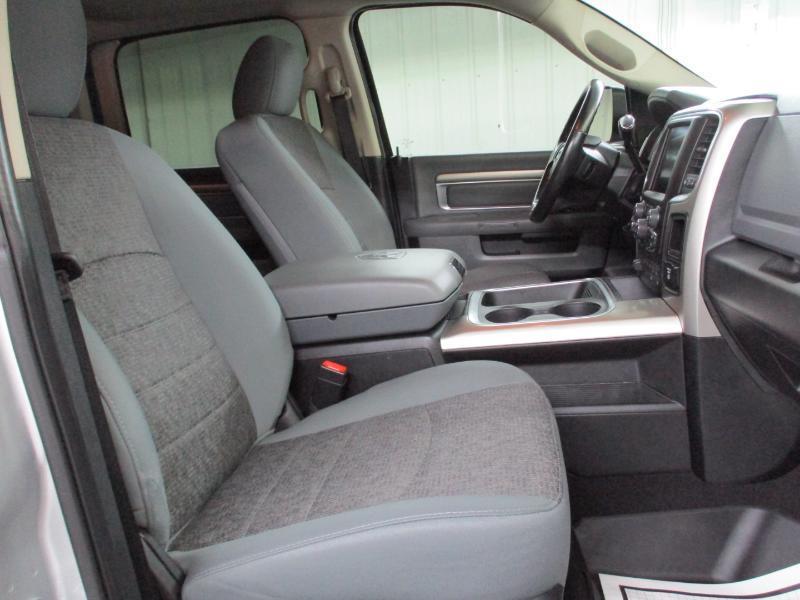 RAM 2500 SLT Mega Cab 4WD 2016