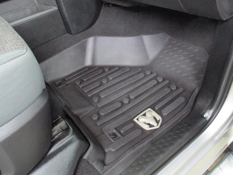 RAM 2500 SLT Mega Cab 4WD 2016