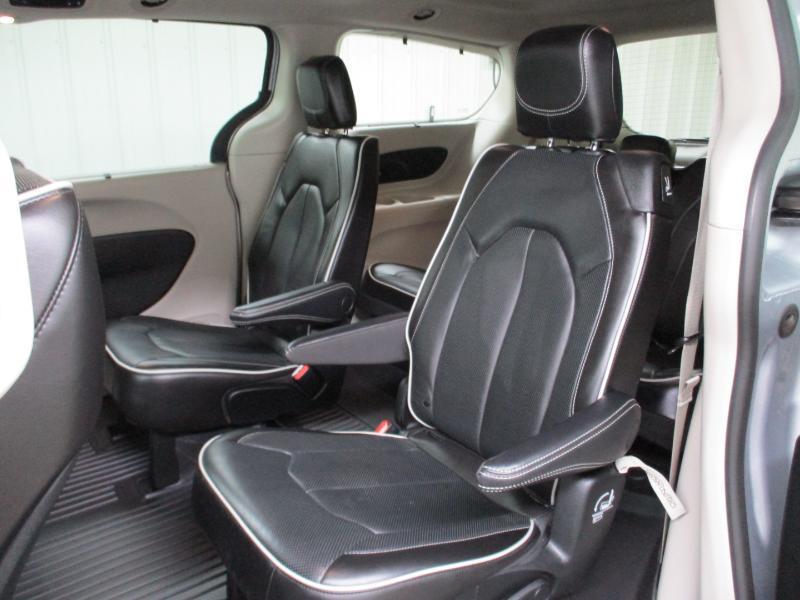 Chrysler Pacifica Limited 2023