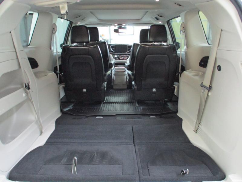 Chrysler Pacifica Limited 2023