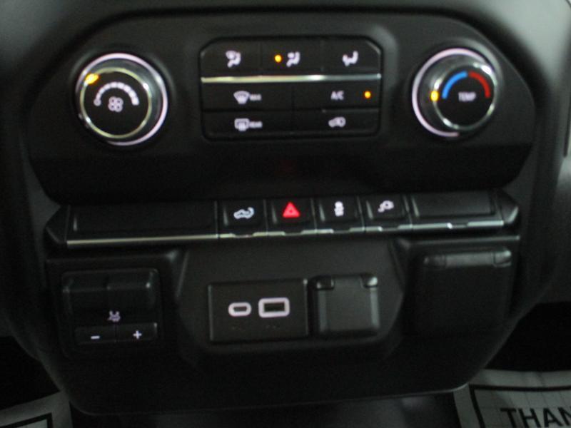 Chevrolet Silverado 2500HD Custom Double Cab Short Box 4WD 2023