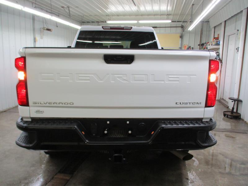 Chevrolet Silverado 2500HD Custom Double Cab Short Box 4WD 2023
