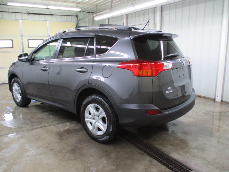 Toyota RAV4 LE AWD 2015