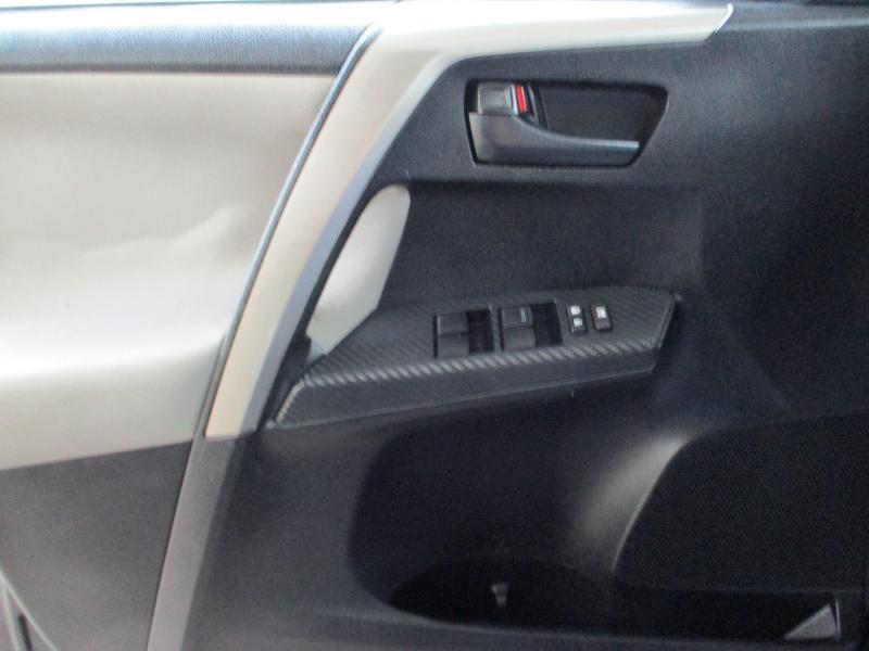 Toyota RAV4 LE AWD 2015