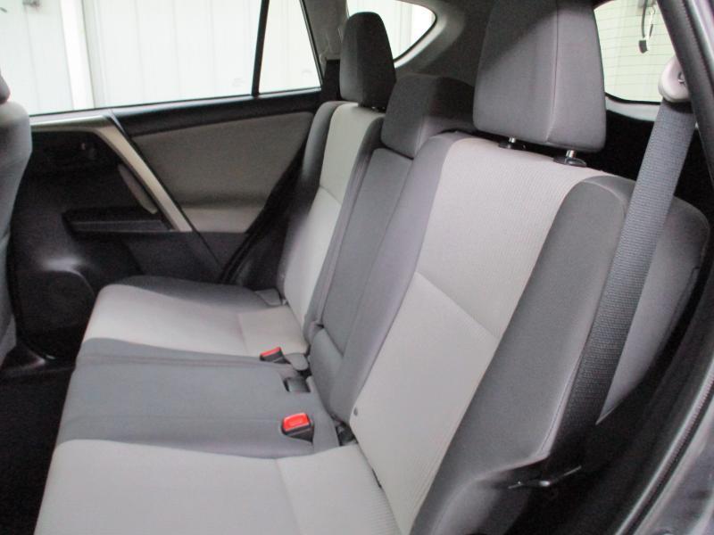 Toyota RAV4 LE AWD 2015