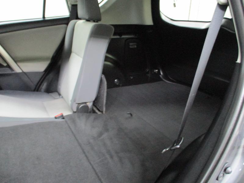 Toyota RAV4 LE AWD 2015