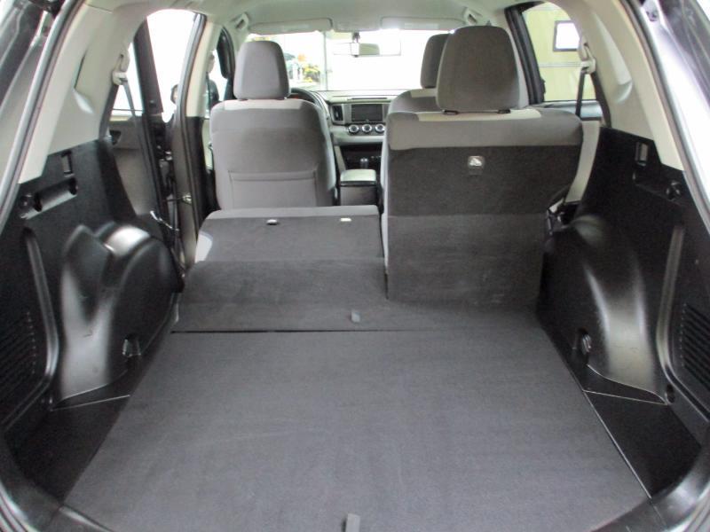 Toyota RAV4 LE AWD 2015