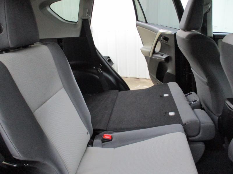 Toyota RAV4 LE AWD 2015