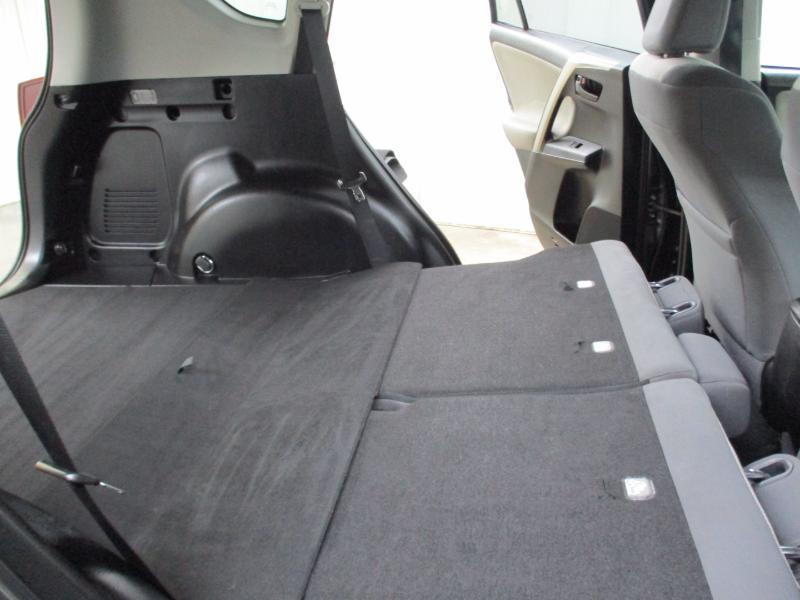 Toyota RAV4 LE AWD 2015