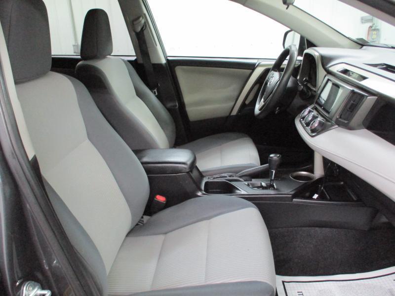 Toyota RAV4 LE AWD 2015