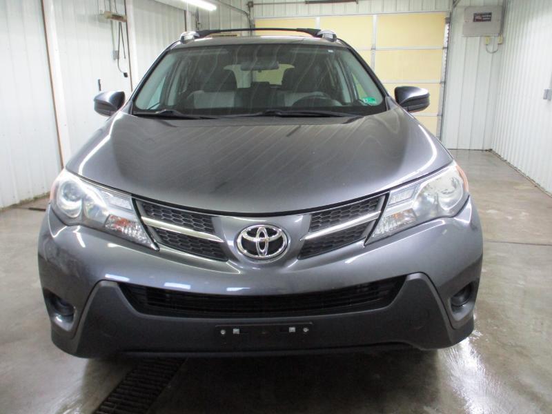 Toyota RAV4 LE AWD 2015