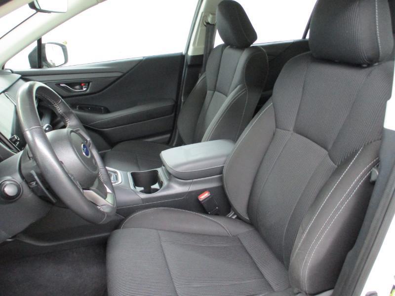 Subaru Legacy Premium 2025