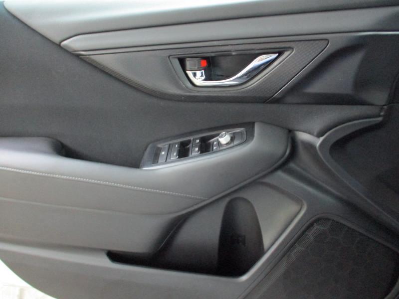 Subaru Legacy Premium 2025