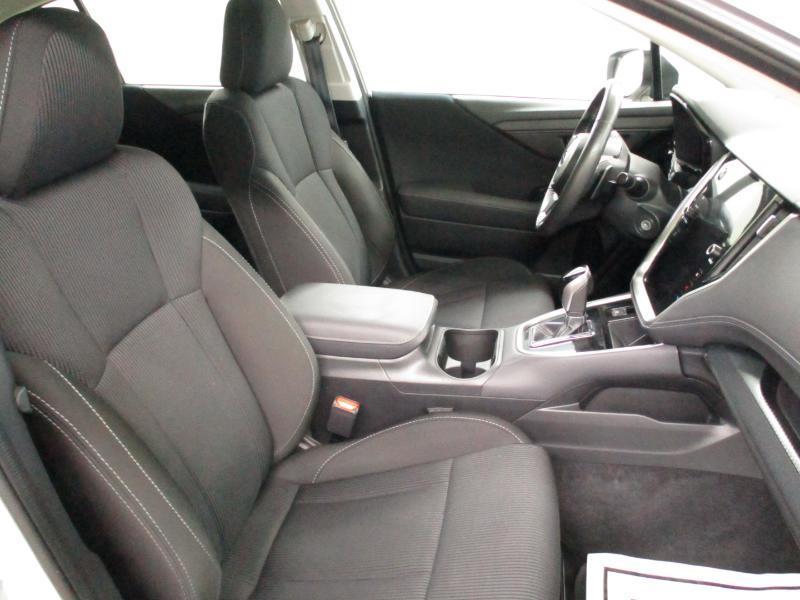 Subaru Legacy Premium 2025