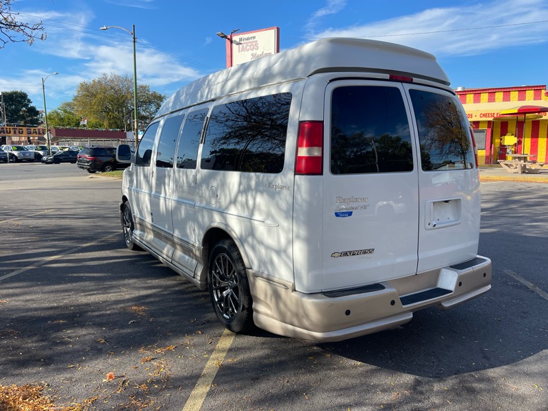 Chevrolet Express G1500 3LT RV 2014 Chevrolet Express G1500 3LT RV 2014