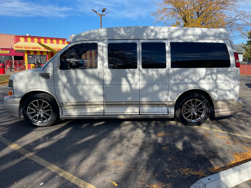 Chevrolet Express G1500 3LT RV 2014 Chevrolet Express G1500 3LT RV 2014
