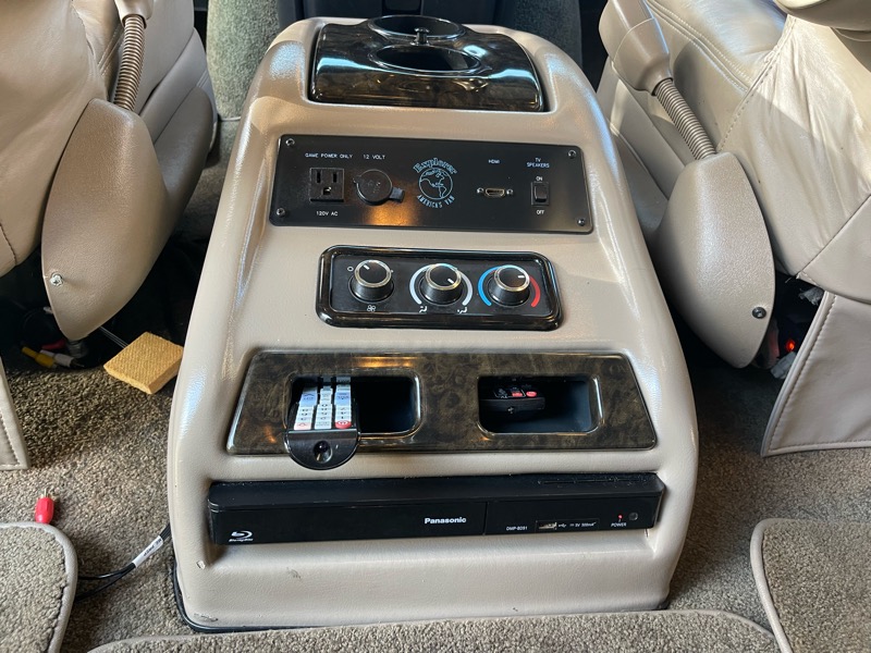 Chevrolet Express G1500 3LT RV 2014 Chevrolet Express G1500 3LT RV 2014