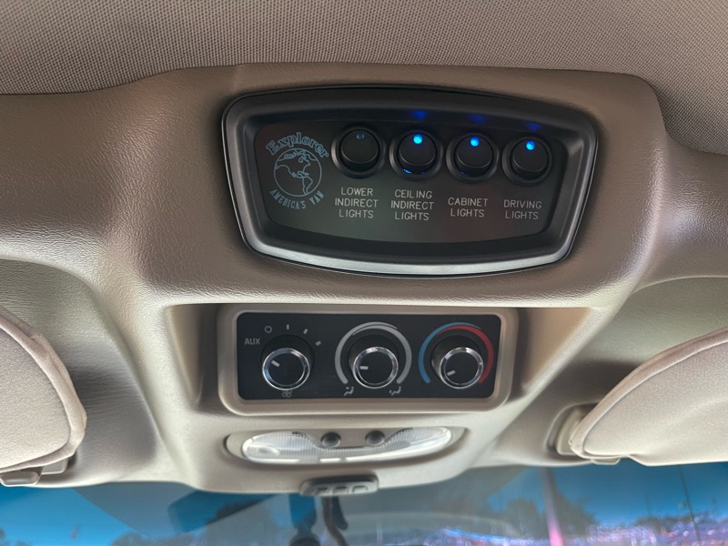 Chevrolet Express G1500 3LT RV 2014 Chevrolet Express G1500 3LT RV 2014