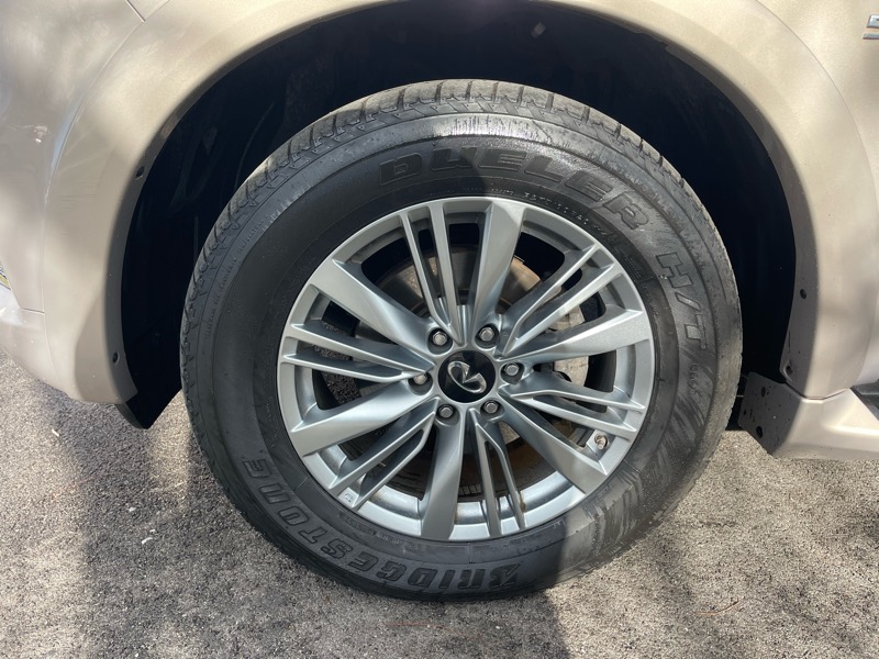 Infiniti QX80 LUXE 4WD 2019