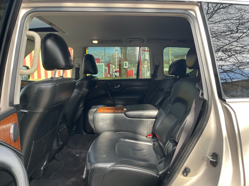 Infiniti QX80 LUXE 4WD 2019