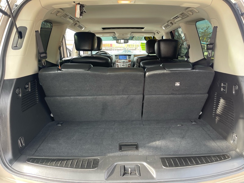 Infiniti QX80 LUXE 4WD 2019